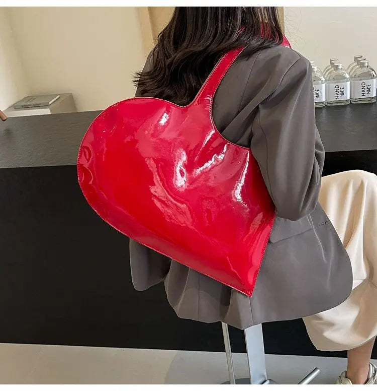 New Unisex Personalized Creative Lacquer Skin Love Shape Shoulder Bag Punk Underarm Bag Women's Handheld PU Photo Bag